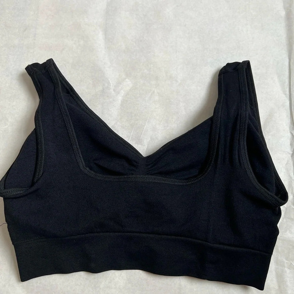 3-Pack Seamless Sports Bra Wirefree Yoga Bra with Removable Pads Medium NWT - Picture 5 of 9